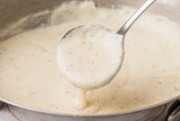 Southern White Gravy Recipe for Biscuits