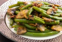 Instant Pot Keto Green Beans with Bacon and Mushrooms