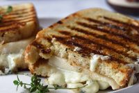 Gorgonzola and Pear Grilled Cheese Recipe with Jam