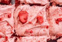 Freeze-Dried Strawberry Cream Cheese Frosting Recipe