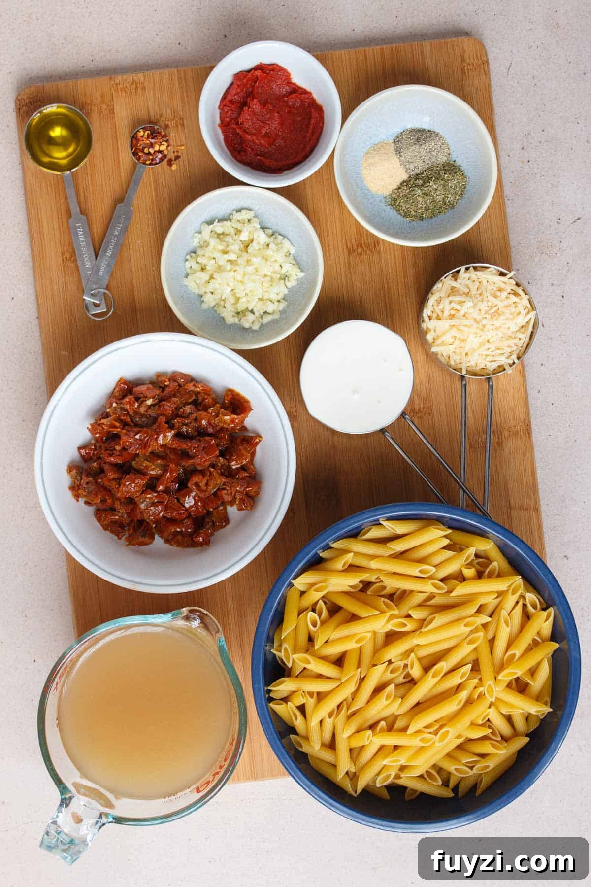 One Pot Sun-Dried Tomato Pasta ingredients