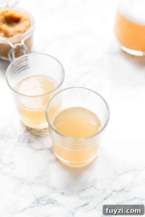 How to Make Apple Juice in the Instant Pot 9 It is really easy to make this homemade Instant Pot apple juice. Done in less than 10 minutes. Fresh apple juice is slight tart and sweet. This is a zero-waste recipe.