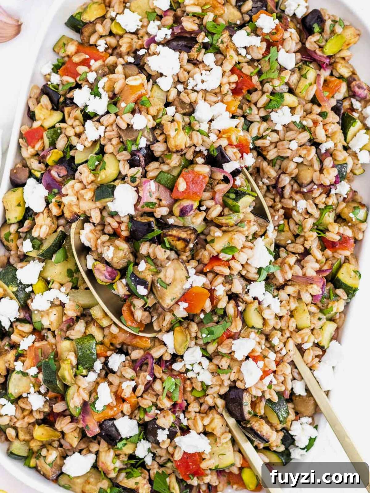 Mediterranean farro salad recipe.