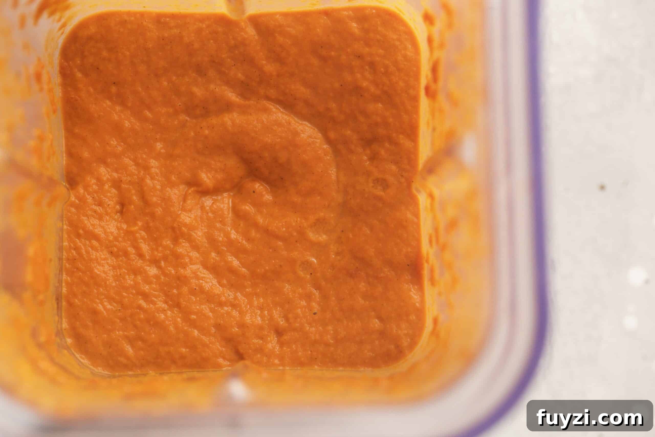 Mix of sauce in the blender