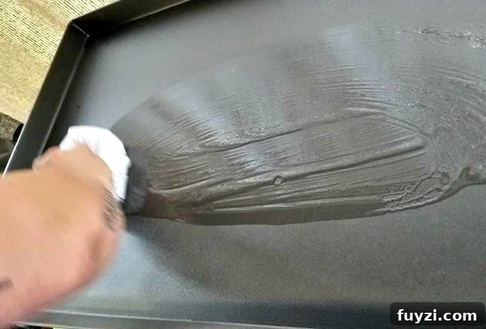 Blackstone Griddle Being oiled up