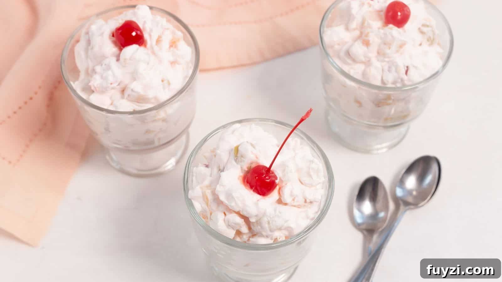 27 Crowd-Pleasing Outdoor Potluck Recipes for Late Summer 29 Marshmallow Fruit Salad with Cool Whip.